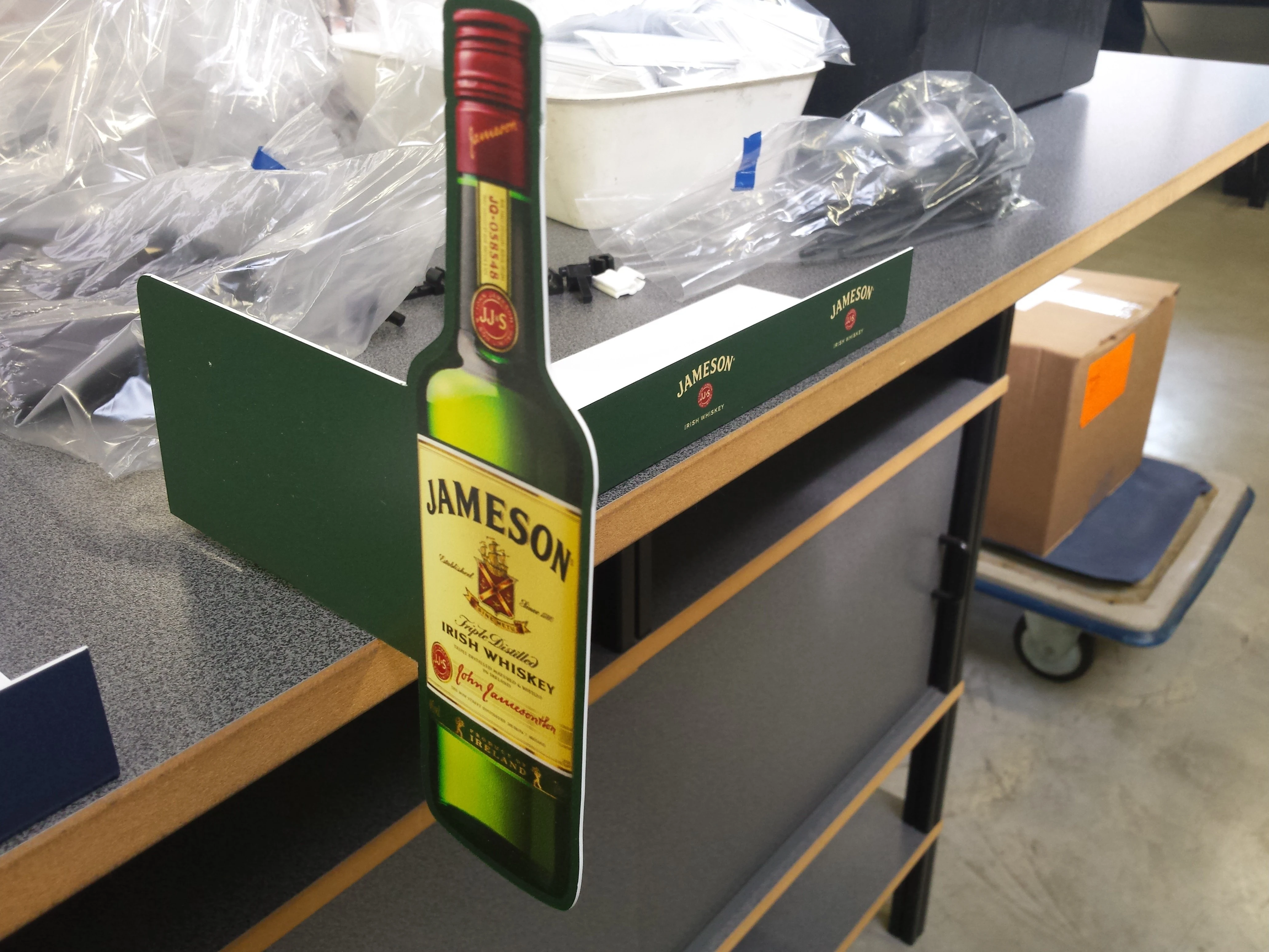 Jameson — Schapverdeler met flessensilhouet