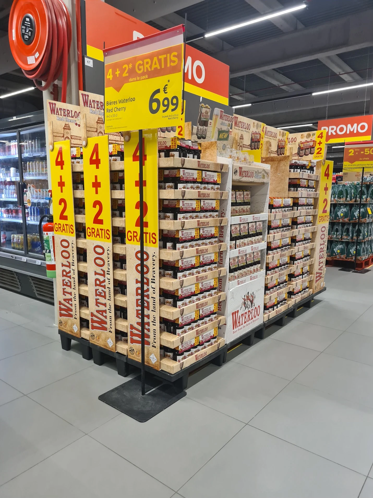 Waterloo — Promotie-eiland in de winkel